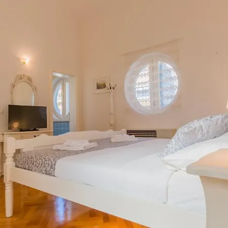 Gracija Bed & Breakfast Makarska