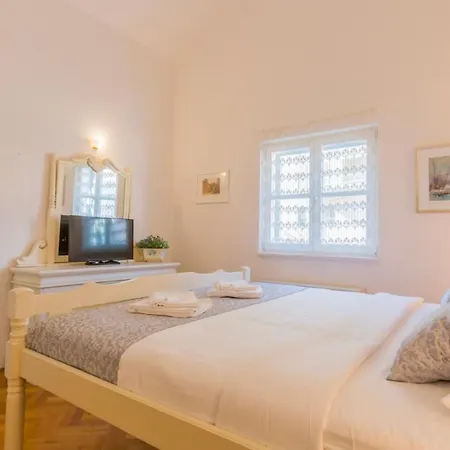 Bed & Breakfast Gracija *
